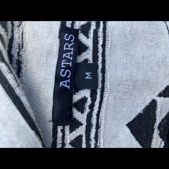 Astars light weight cover up - Picture 4 of 4